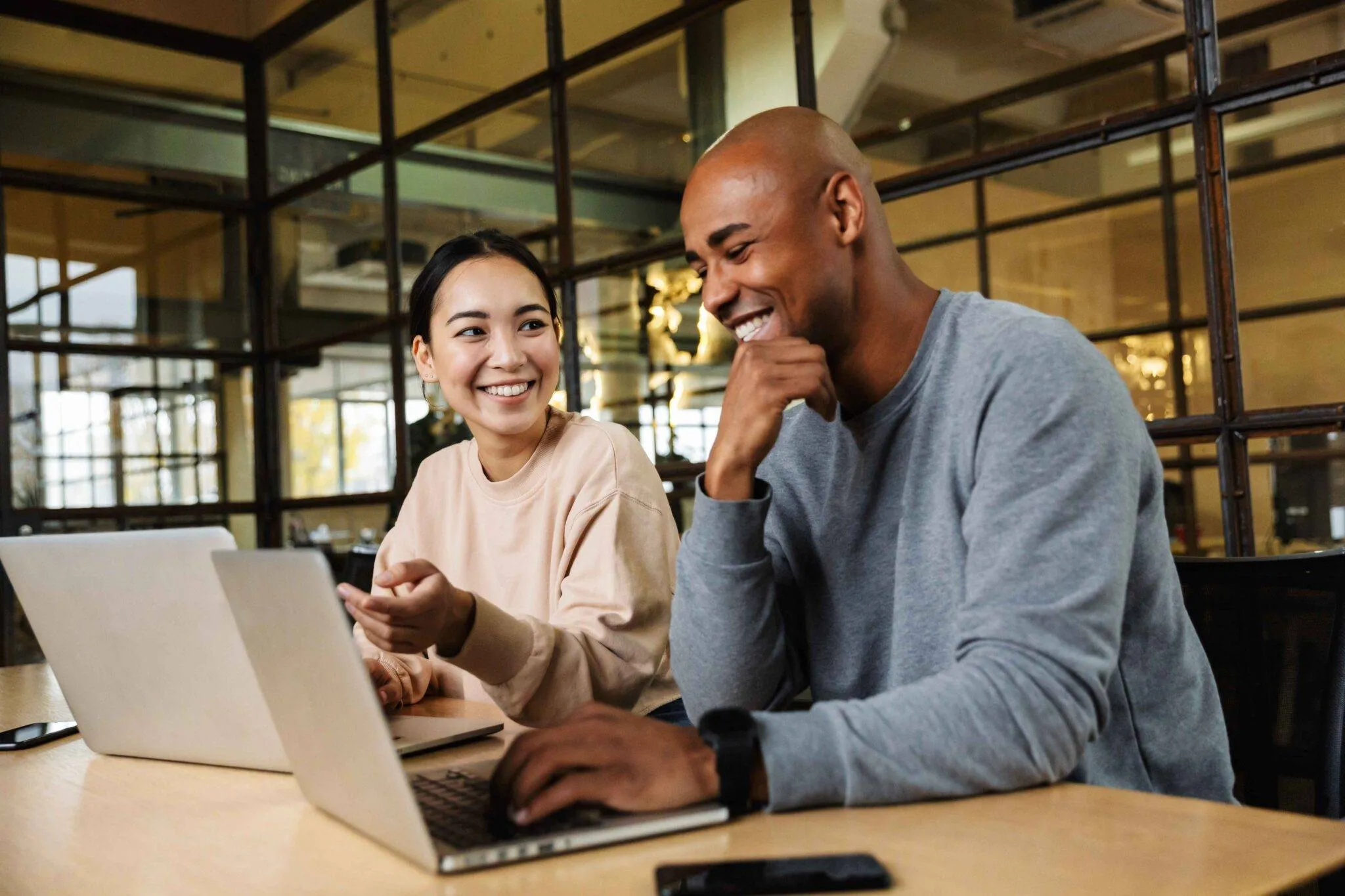 Modern AI-powered training recommendation system meeting